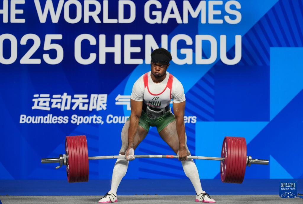 子经典中量, 英国选手获