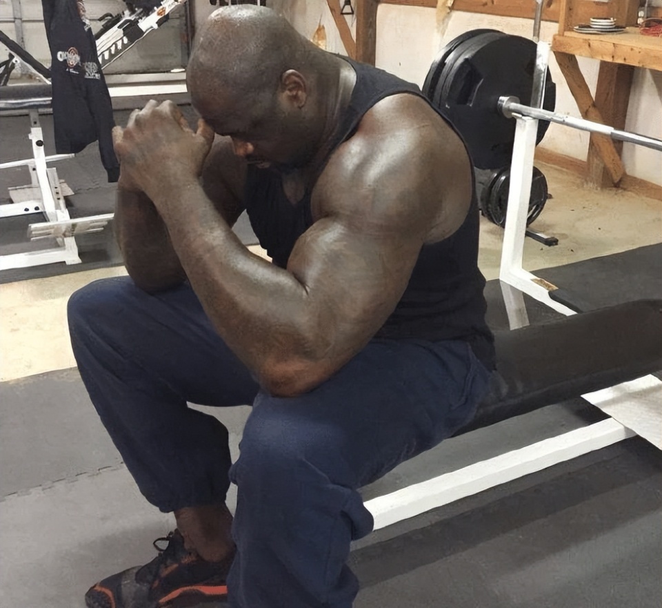 还使他能够, 的话题 还使他能够, 的话题