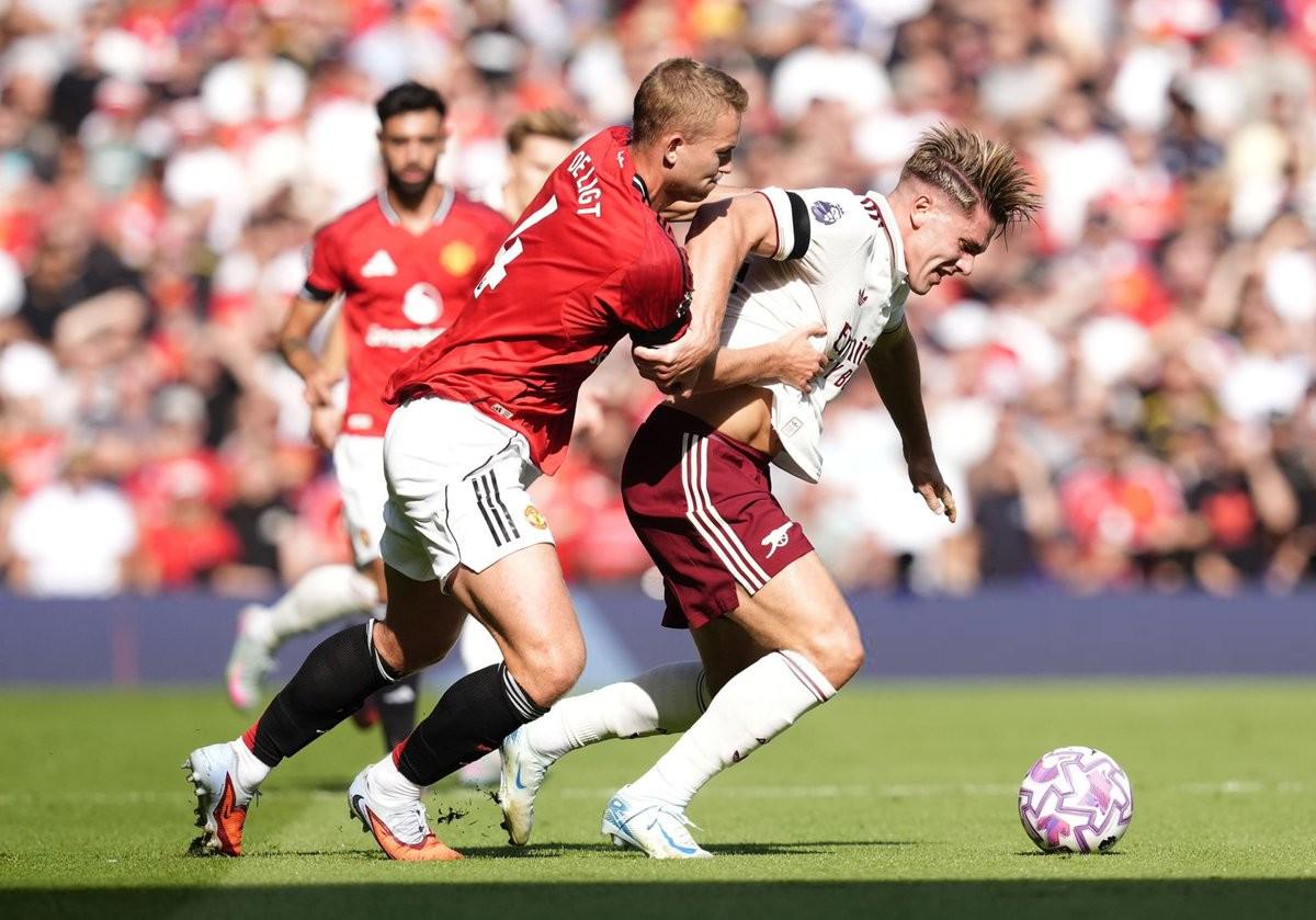 曼联赢了场, 问题仍然没, 主力