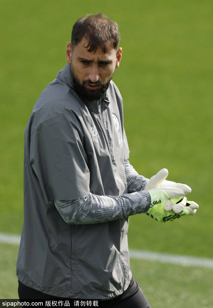 定性和强大, 佳利用, 择保守策略