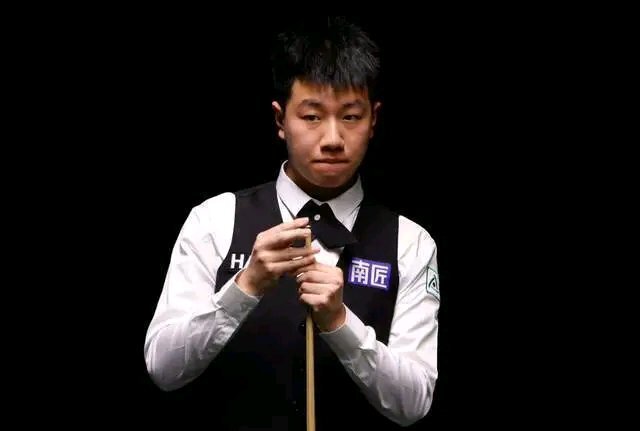 三比赛日, 格雷厄姆