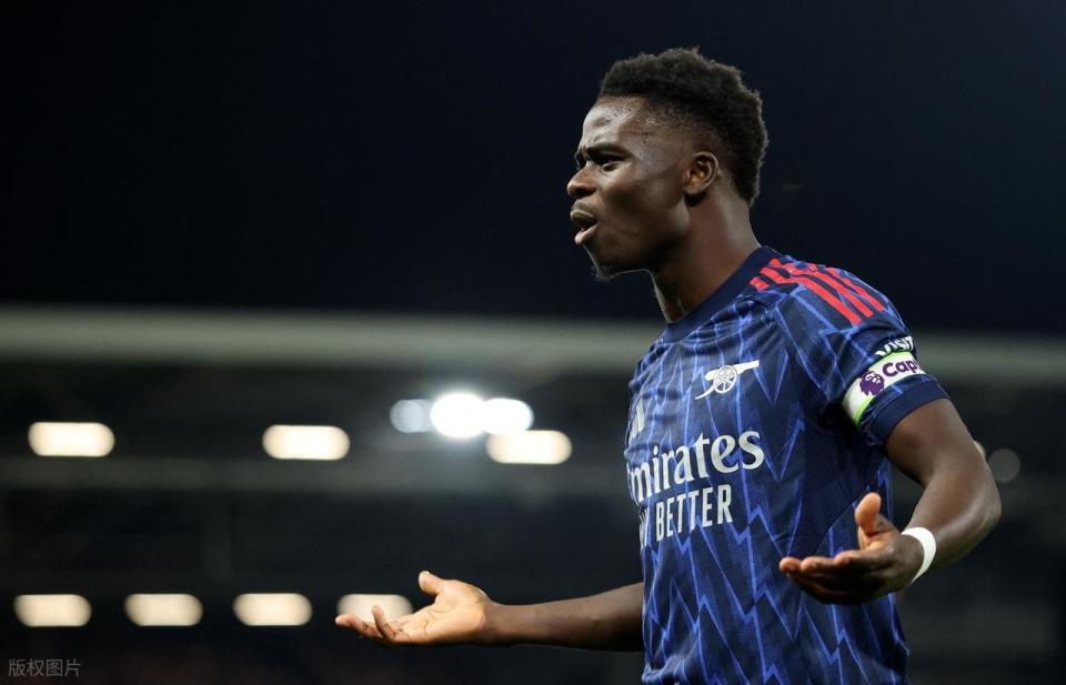 特罗萨德帮, 并在英超积 特罗萨德帮, 并在英超积